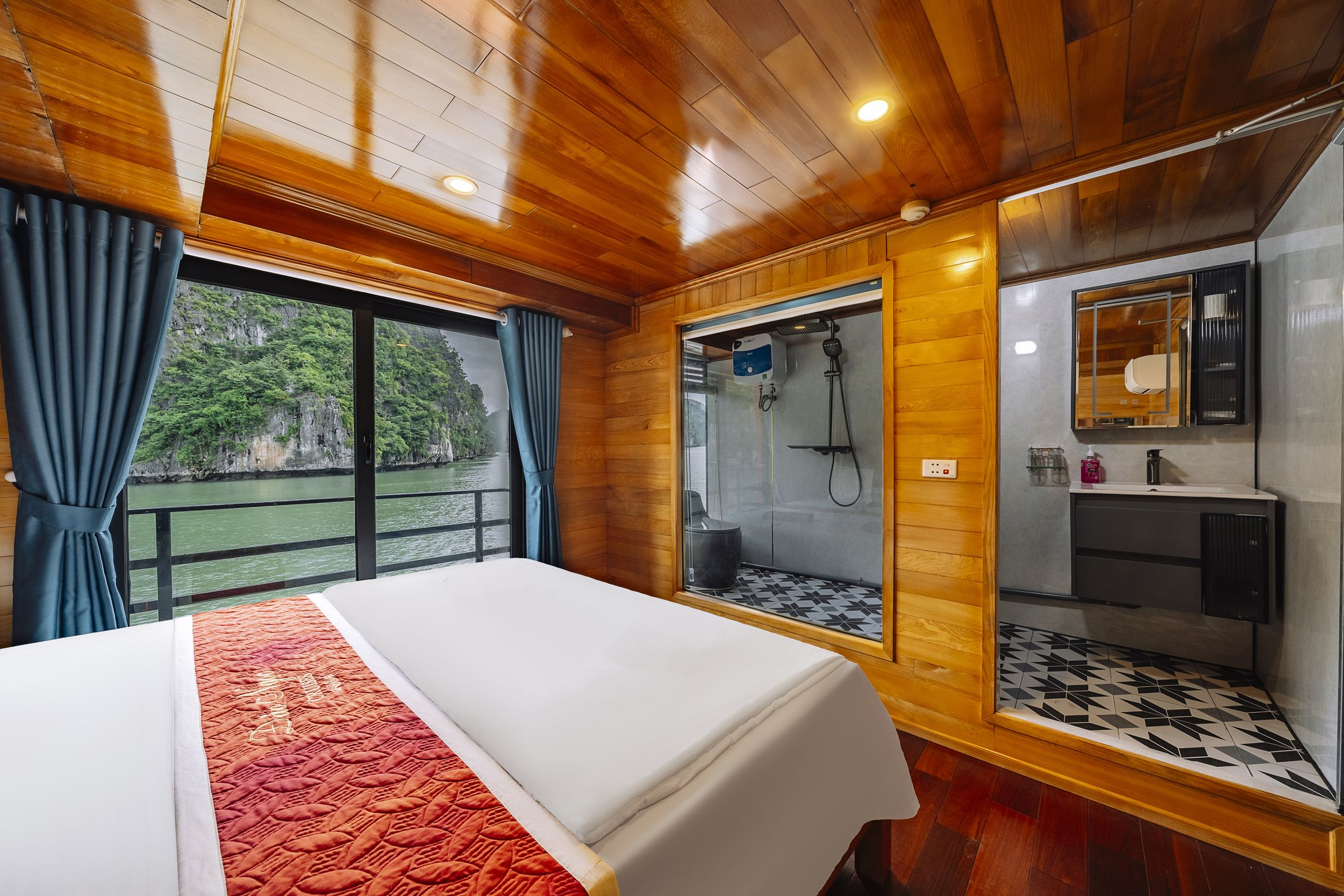 Cabin and private bathroom