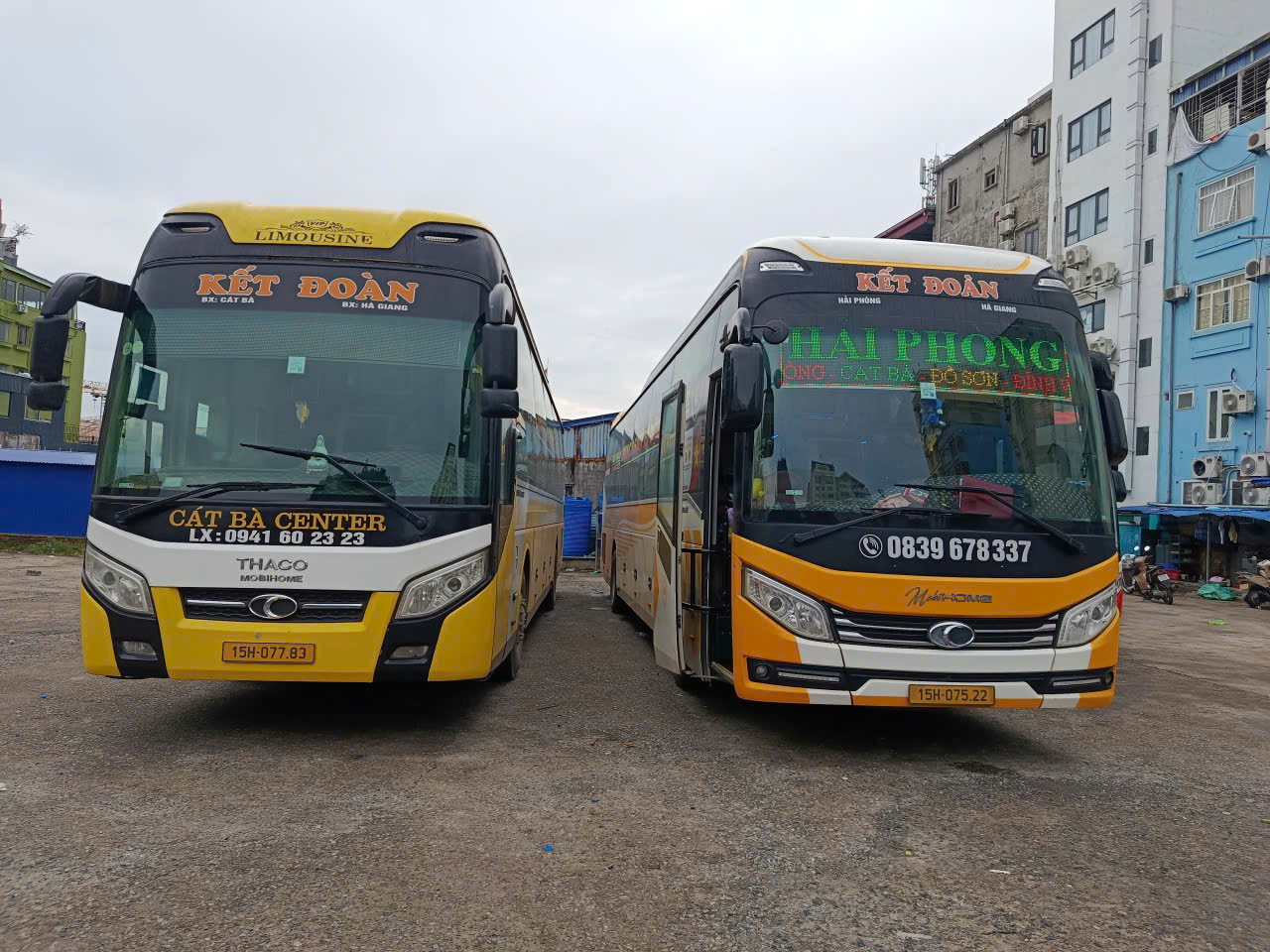 Overnight bus serving the Ha Giang to Cat Ba route