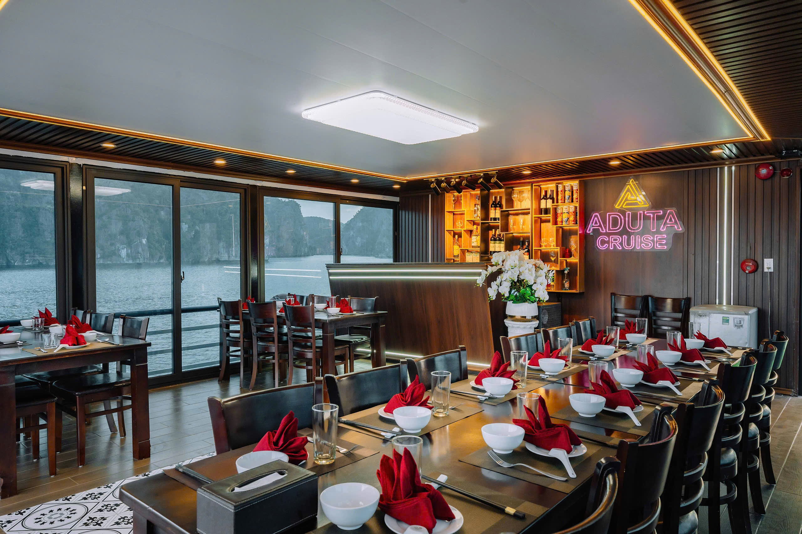 Onboard dining room